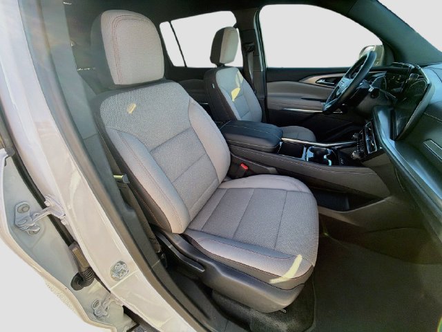 Used 2026 Chevrolet Traverse LT w/ Driver Confidence Package FWD image 30