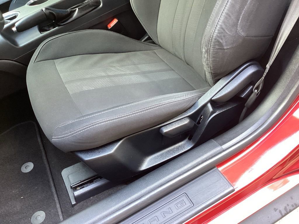 Used 2019 Ford Mustang Coupe image 26