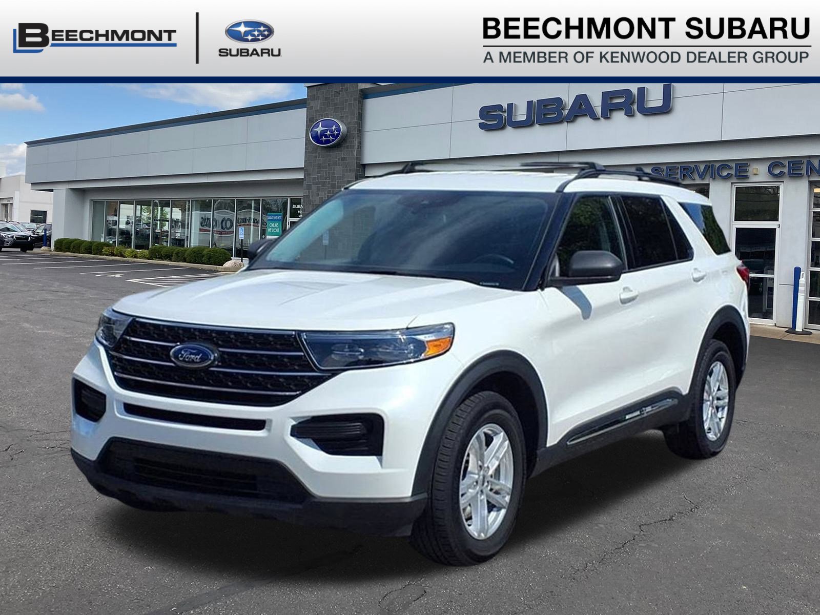 Used 2022 Ford Explorer XLT image 2