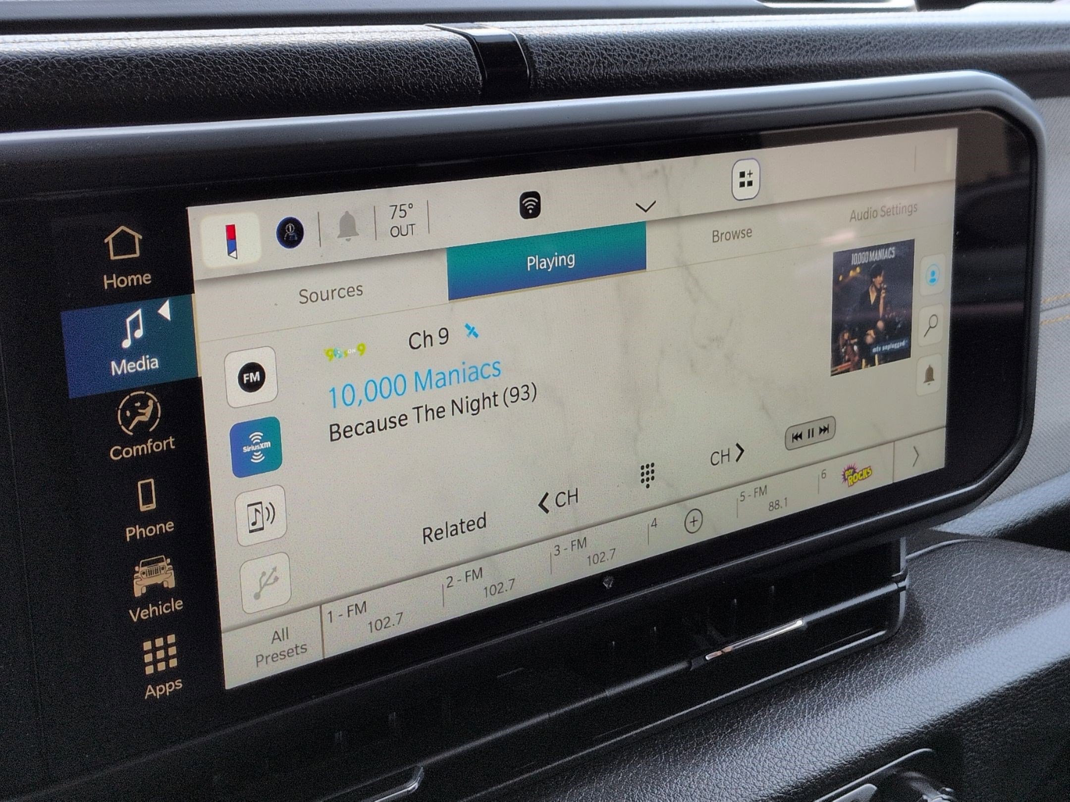 Used 2025 Jeep Wrangler Willys image 24