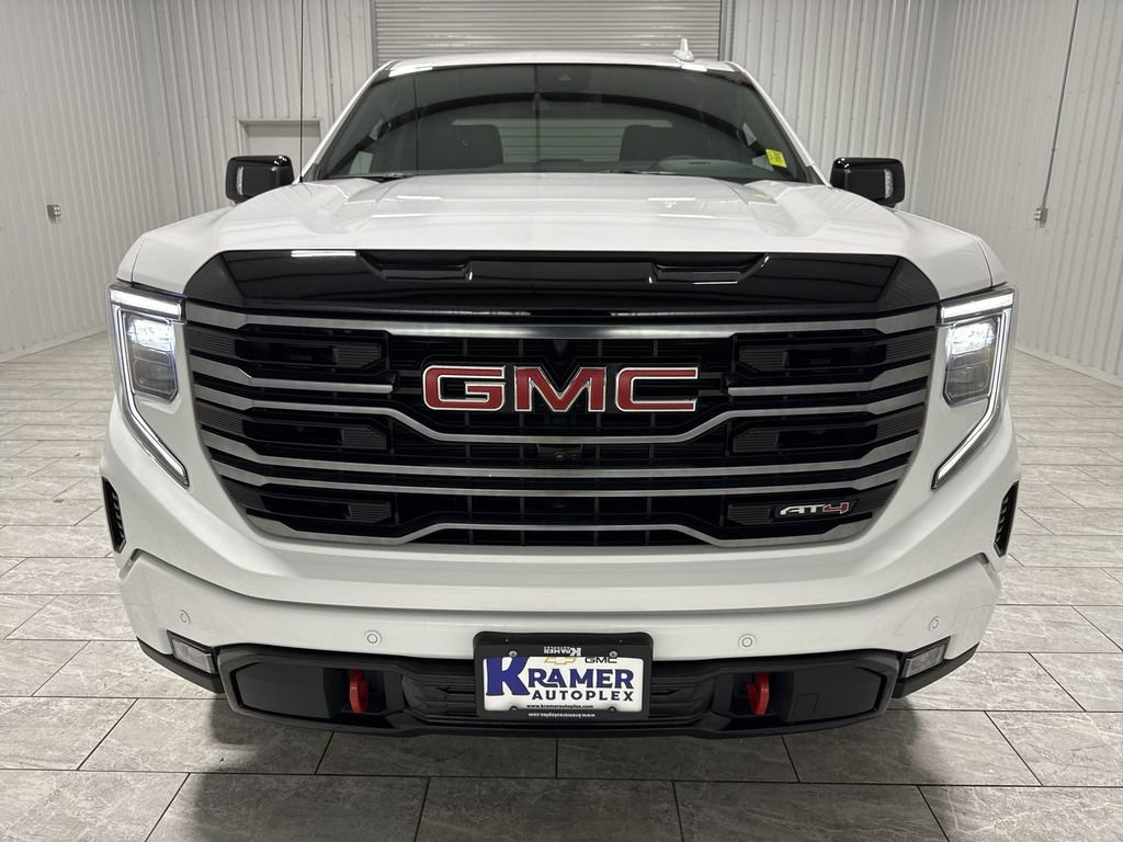 Used 2025 GMC Sierra 1500 AT4 image 32