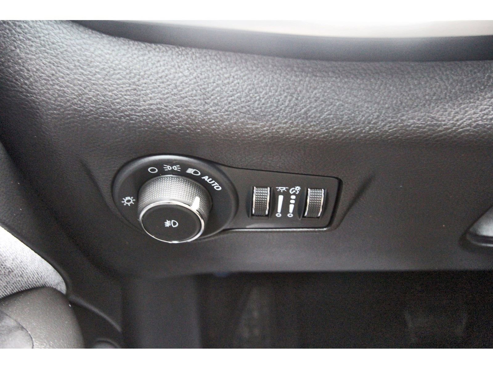 Used 2022 Jeep Compass Latitude AWD/4WD image 18