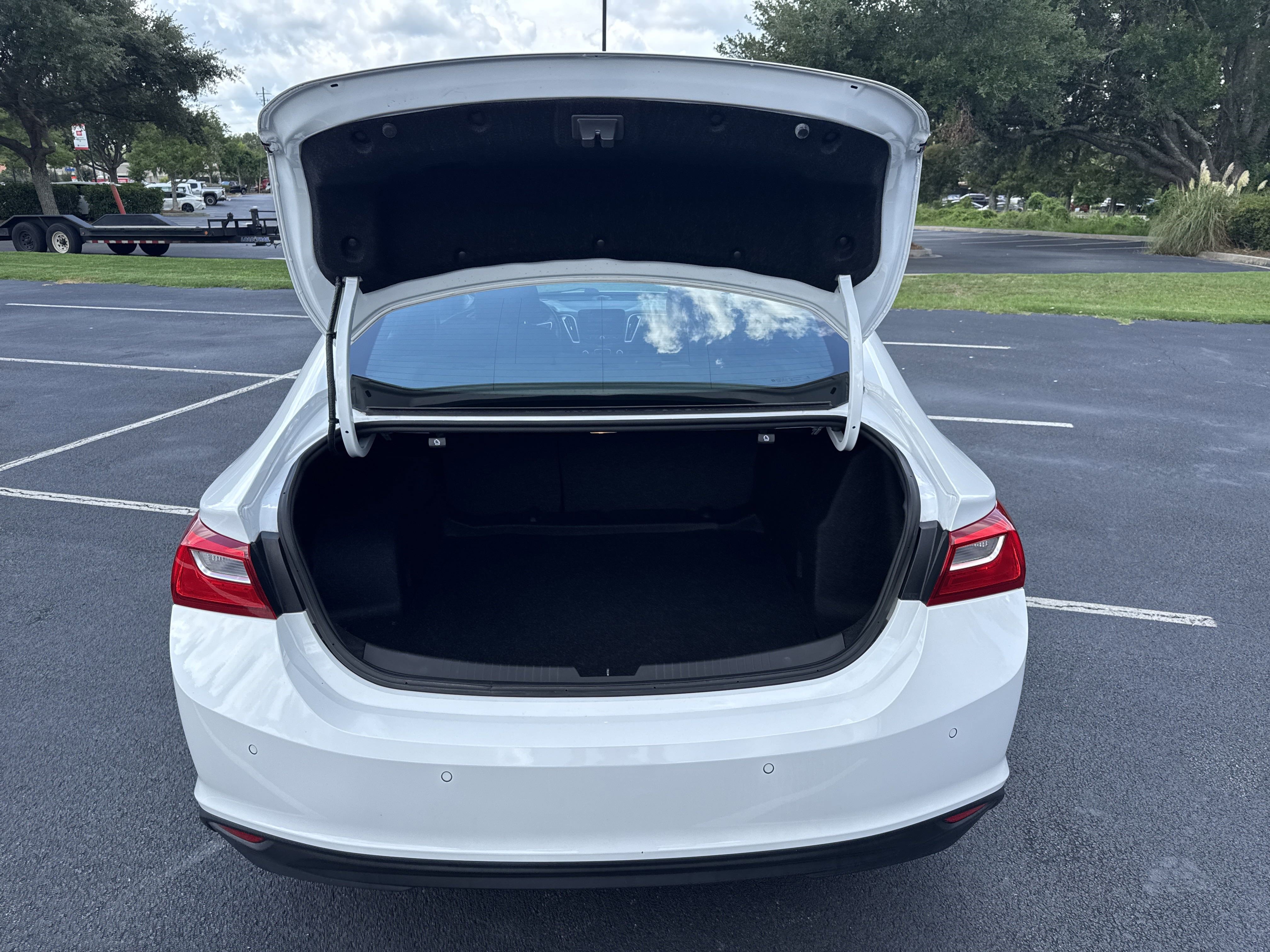 Used 2024 Chevrolet Malibu LS w/ Driver Confidence Package image 36