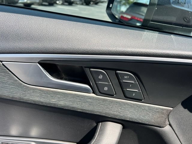 Used 2018 Audi A4 2.0T Ultra Premium w/ Convenience Package FWD image 30