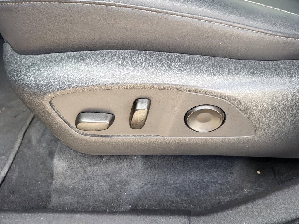 Certified 2024 GMC Acadia Elevation w/ Black Edition image 18