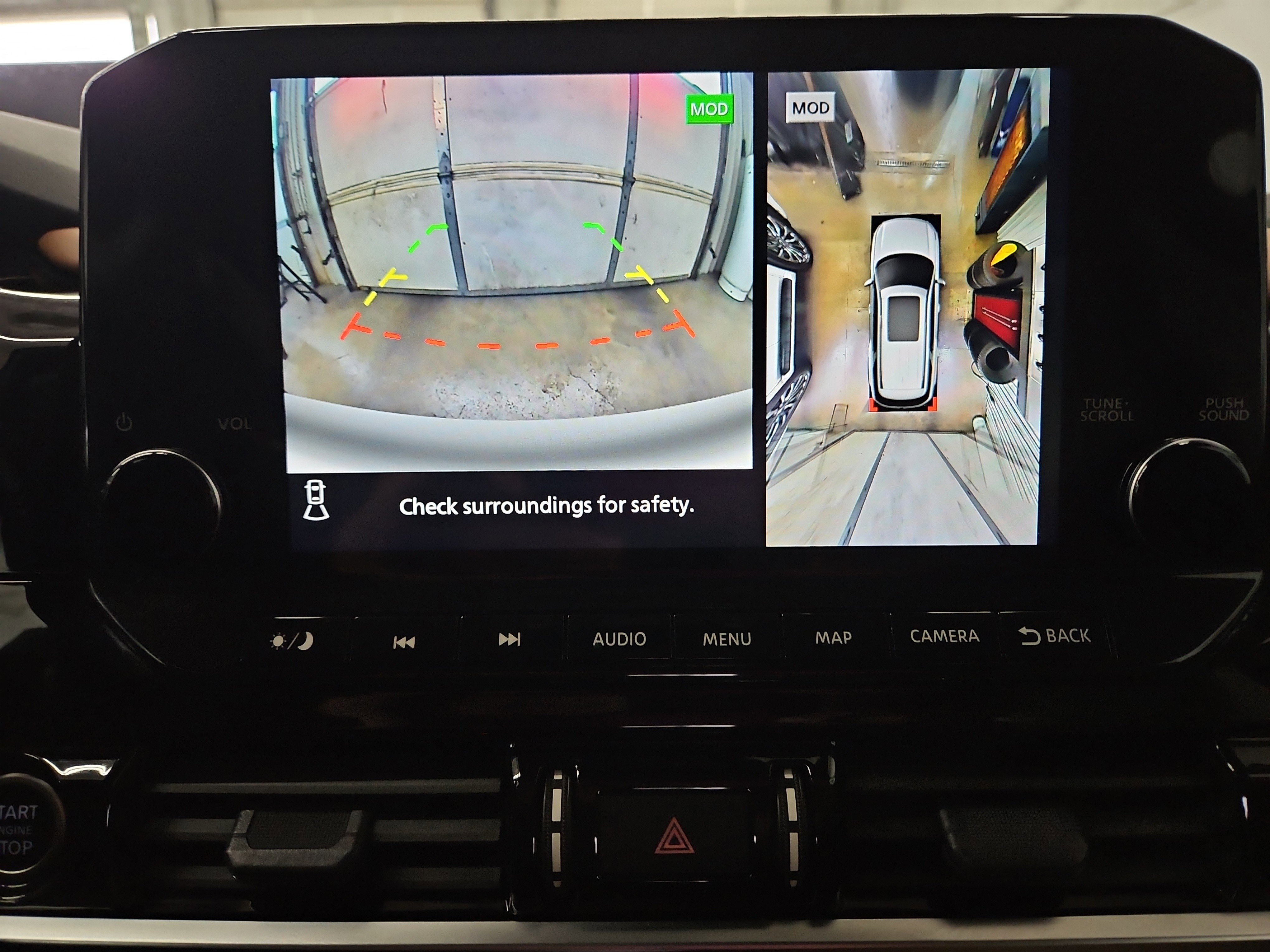 Used 2023 Nissan Pathfinder Platinum w/ Black Appearance Package image 21