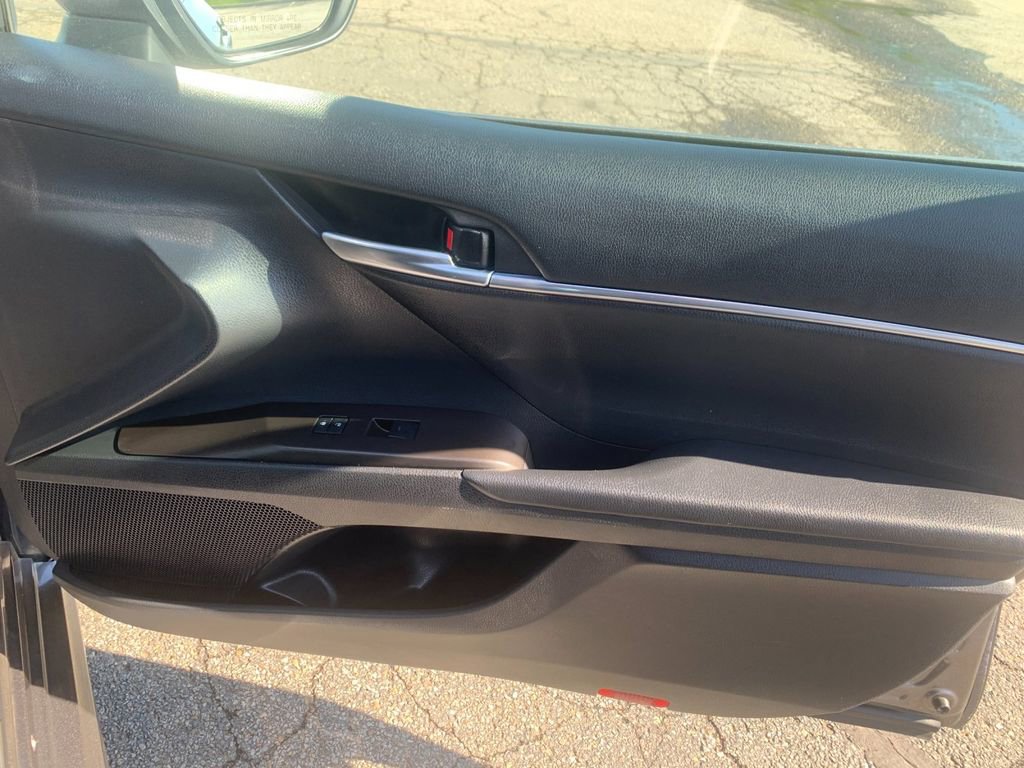 Used 2024 Toyota Camry SE FWD image 20