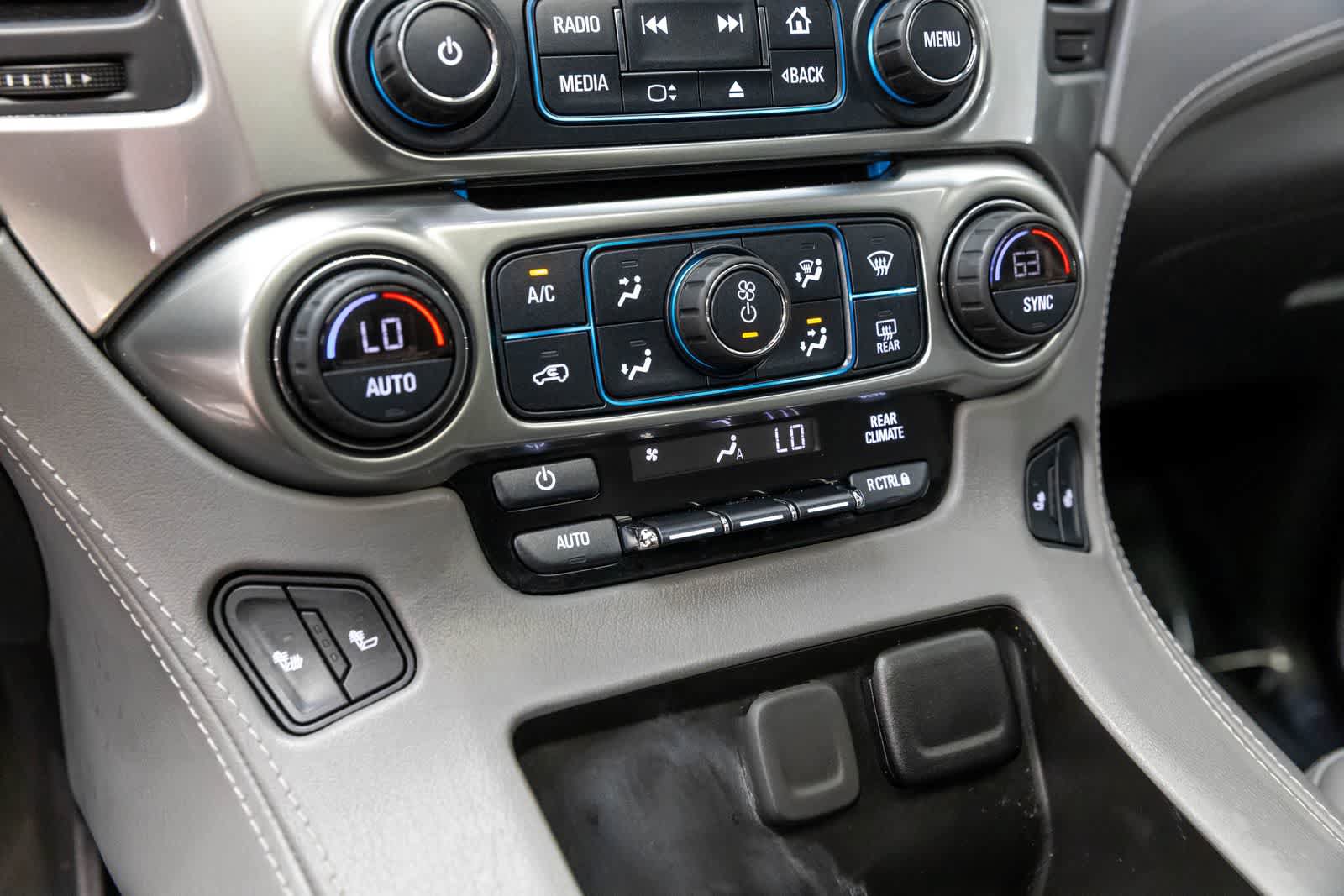 Used 2018 Chevrolet Tahoe LT w/ LT Signature Package AWD/4WD image 39