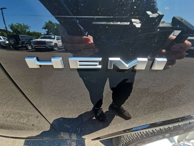 Used 2025 Dodge Durango R/T AWD/4WD image 34