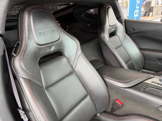 Used 2017 Chevrolet Corvette Z06 image 16