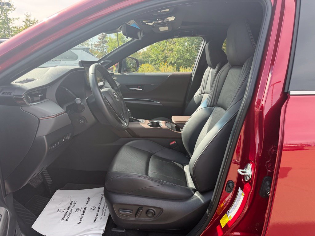 Certified 2023 Toyota Venza Limited AWD/4WD image 12