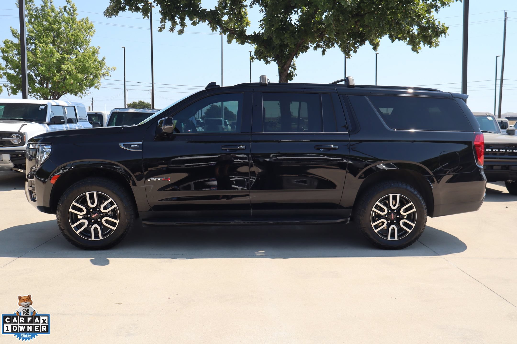 Used 2023 GMC Yukon XL AT4 AWD/4WD image 7
