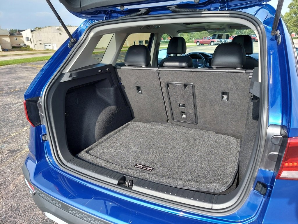 Used 2022 Volkswagen Taos SE w/ Panoramic Sunroof Package image 44
