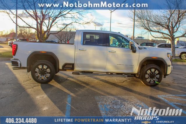 Used 2024 GMC Sierra 3500 Denali w/ Denali Reserve Package AWD/4WD image 7