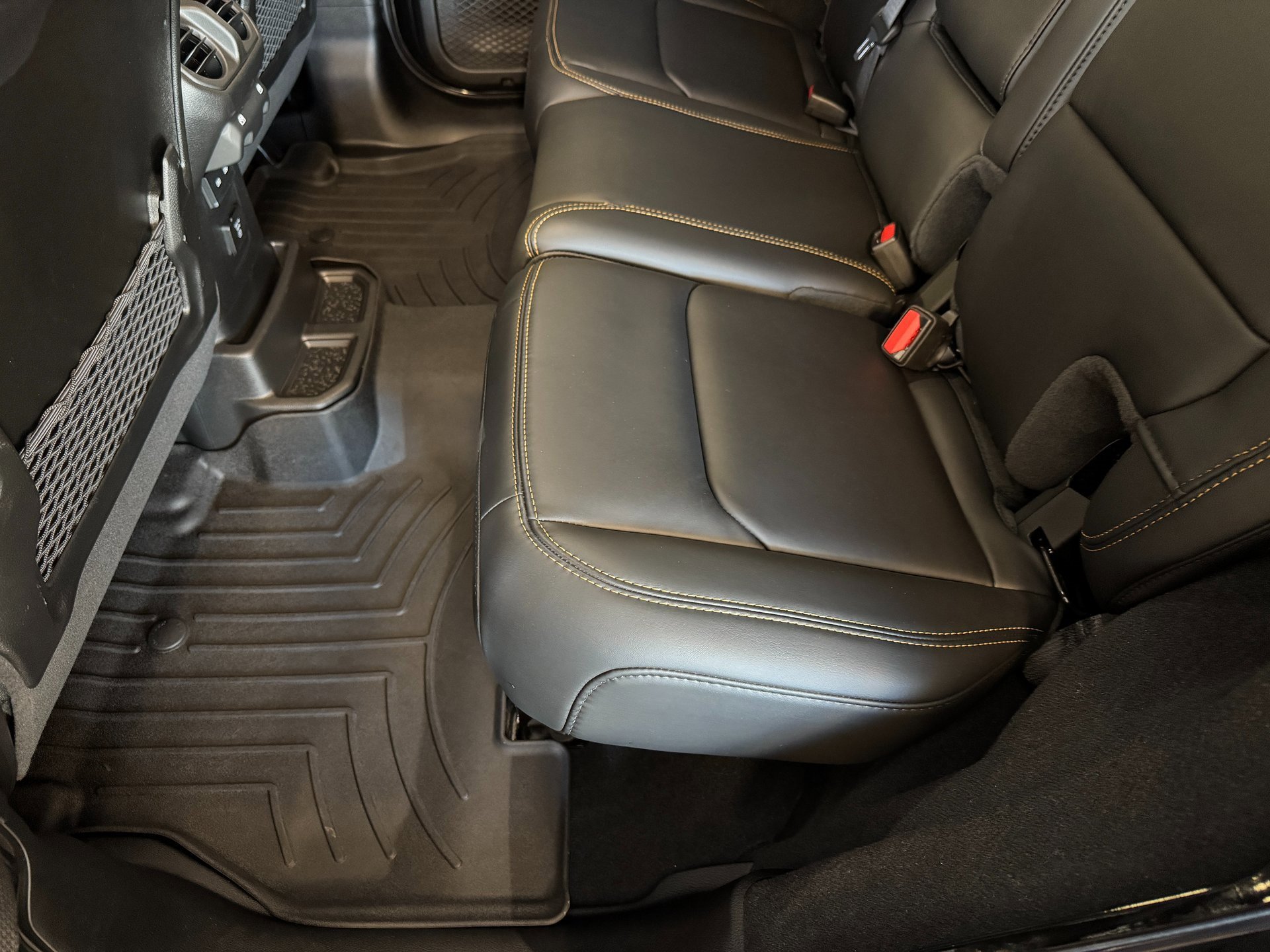 Used 2024 Jeep Wrangler Unlimited Rubicon 392 image 19