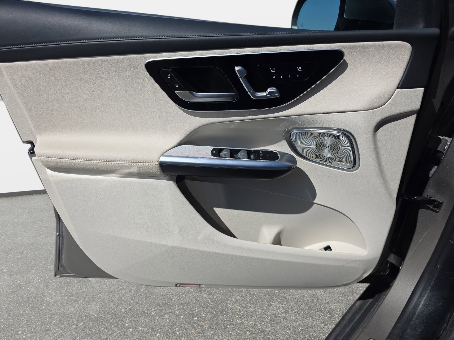 Used 2023 Mercedes-Benz GLC 300 4MATIC image 26