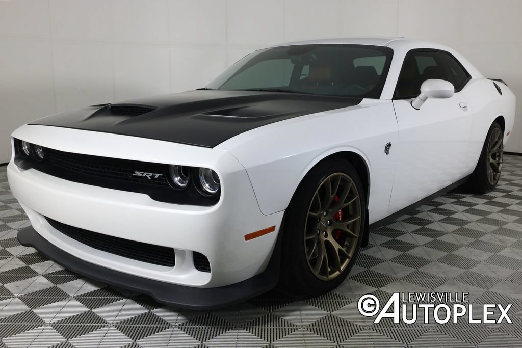 Used 2016 Dodge Challenger SRT Hellcat RWD image 9