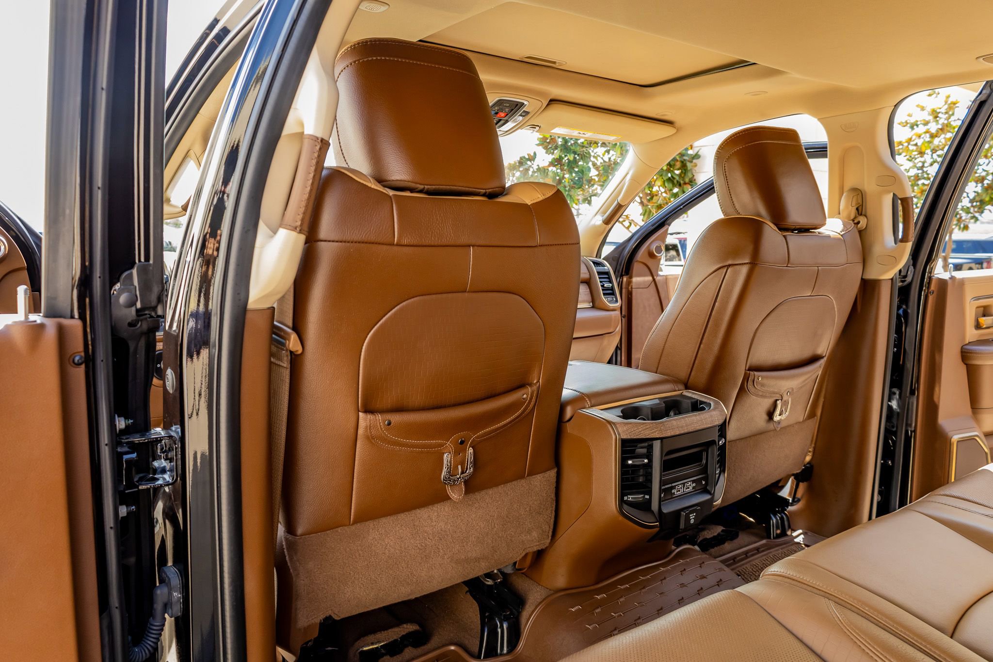 Used 2022 RAM 2500 Limited image 36