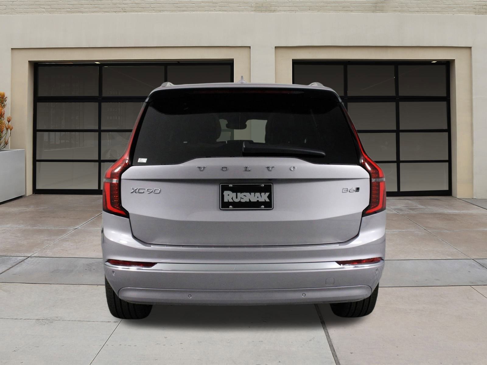 New 2026 Volvo XC90 B6 Plus w/ Protection Package Premier image 4