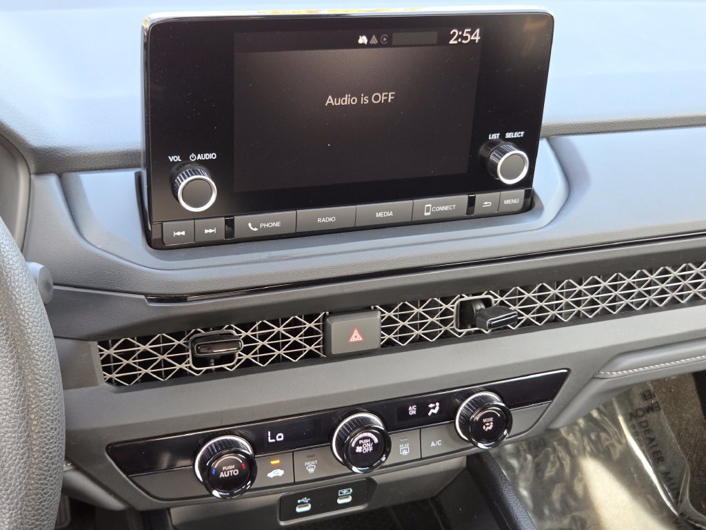 Used 2025 Honda Accord LX image 30