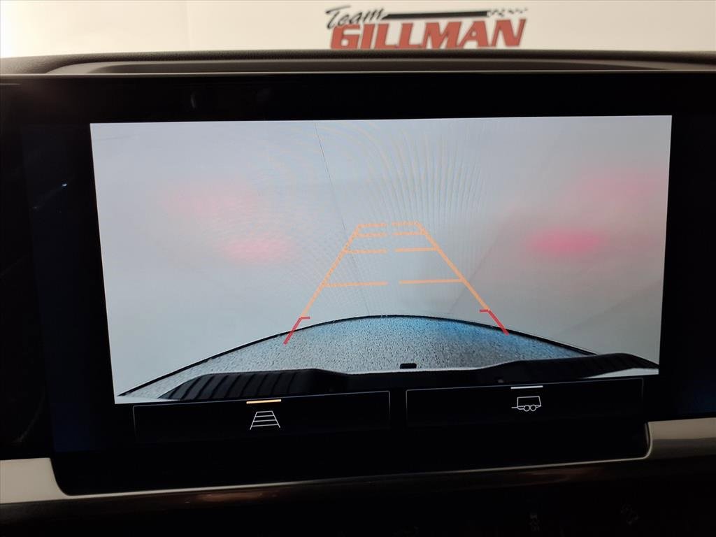 Used 2024 Chevrolet Silverado 3500 LT w/ Z71 Off-Road Package image 4