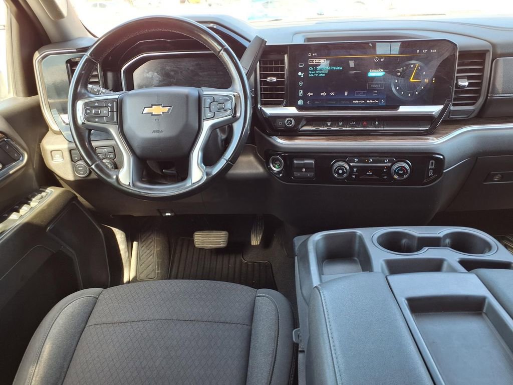 Used 2024 Chevrolet Silverado 2500 LT AWD/4WD image 18