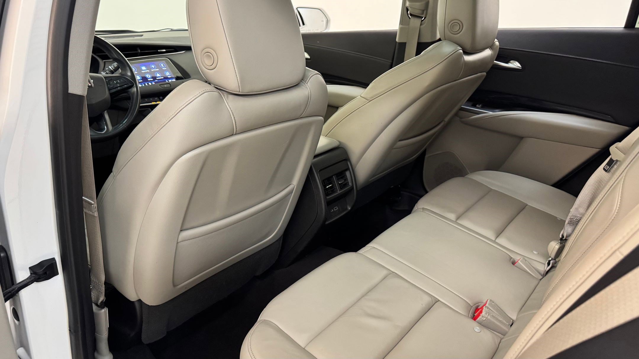 Used 2019 Cadillac XT4 Premium Luxury w/ Driver Assist Package image 15