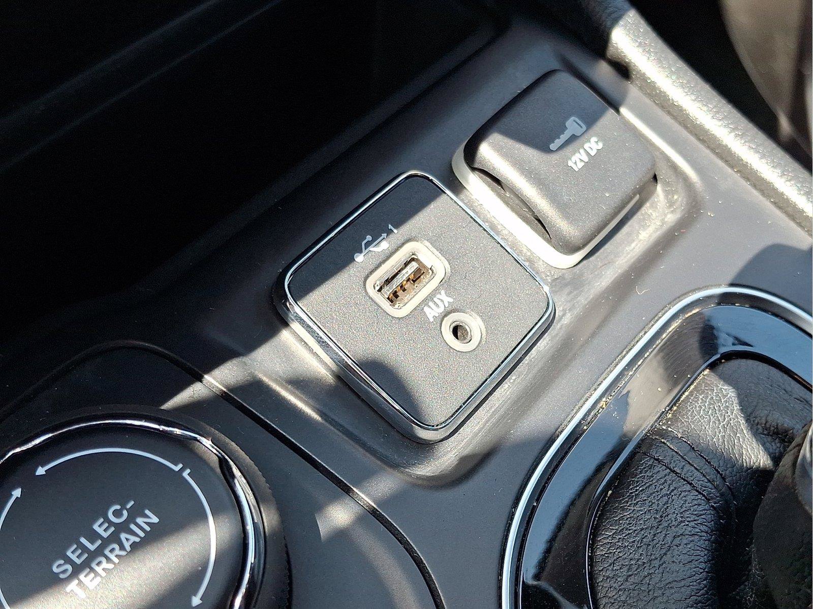 Used 2023 Jeep Cherokee Altitude Lux AWD/4WD image 22