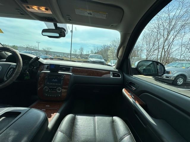 Used 2007 Chevrolet Avalanche LTZ w/ LTZ Preferred Equipment Group image 30