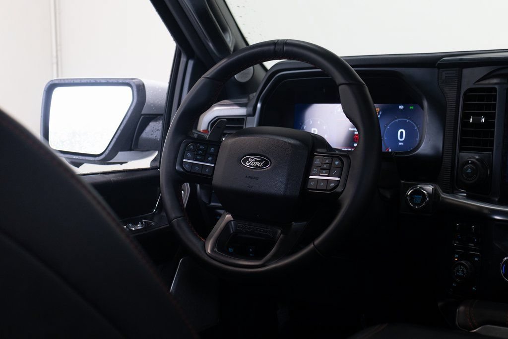 Used 2025 Ford F150 Raptor AWD/4WD image 28