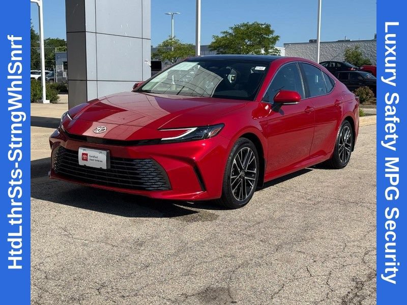 Used 2025 Toyota Camry XLE FWD image 7
