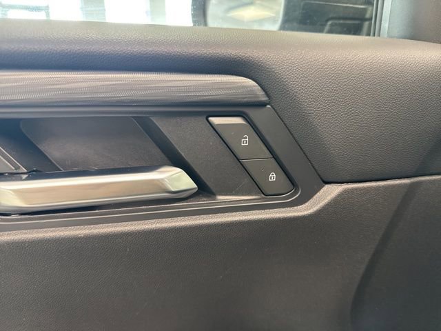 Used 2025 GMC Acadia AT4 image 20