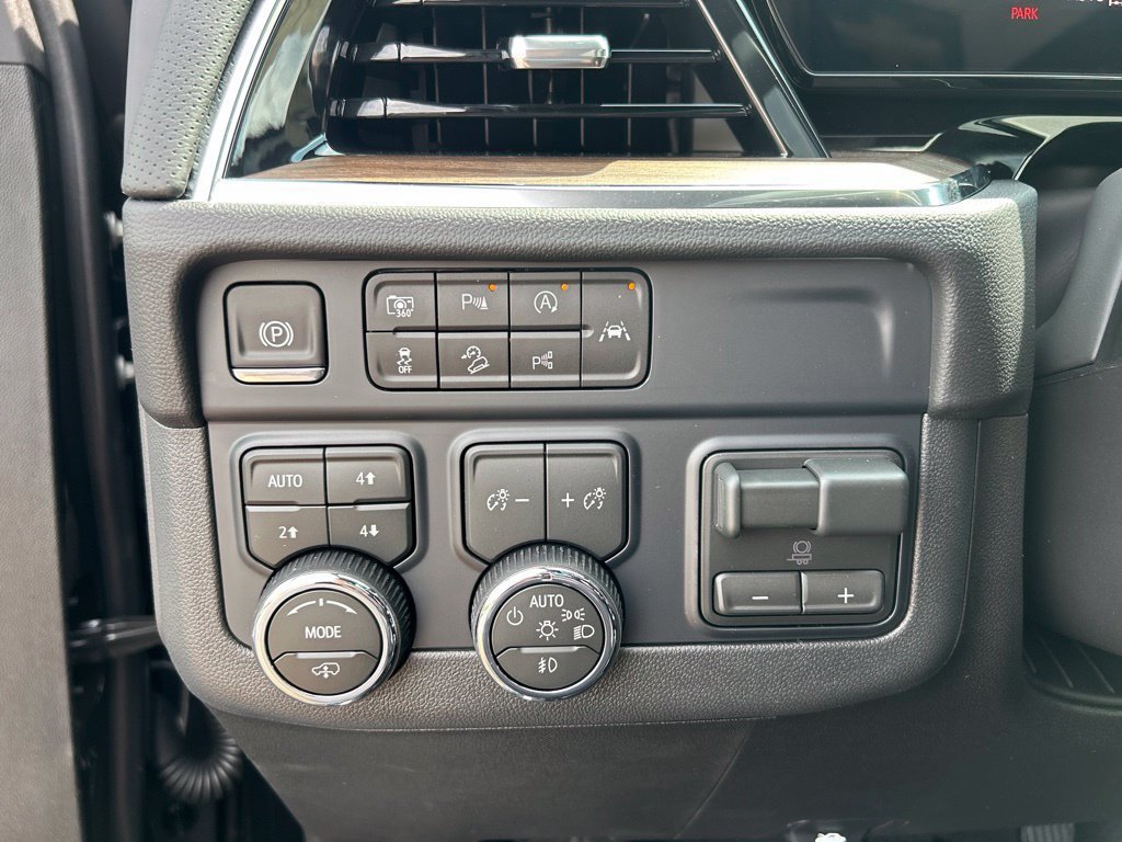 New 2026 Chevrolet Tahoe High Country AWD/4WD image 25