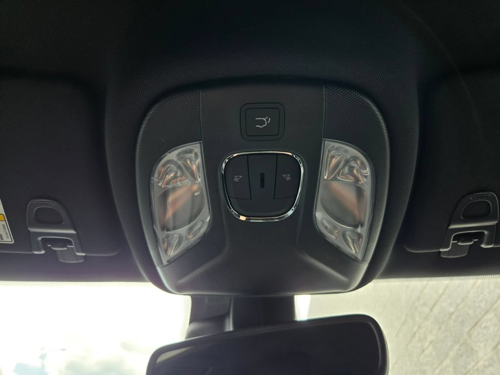 New 2026 Jeep Compass Latitude AWD/4WD image 21