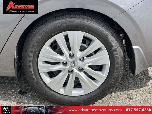 Used 2025 Nissan Sentra S FWD image 13