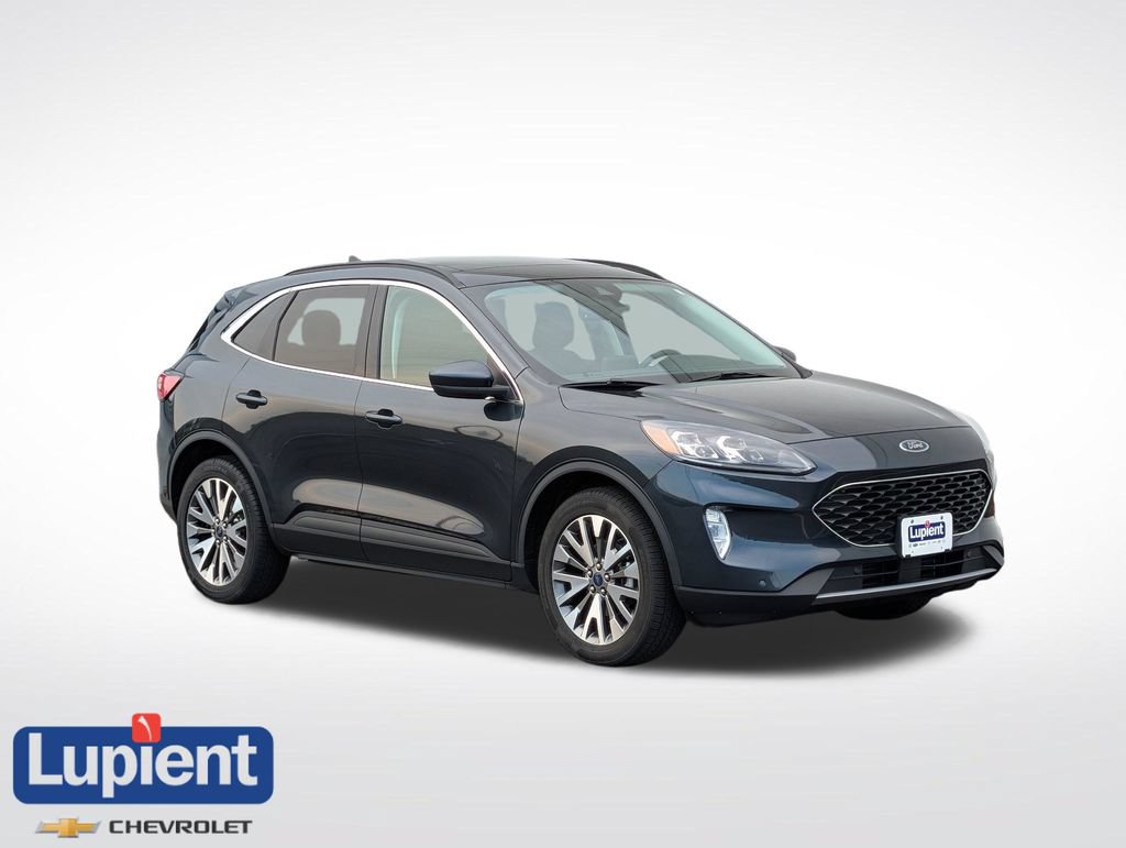 Used 2022 Ford Escape Titanium w/ Class II Trailer Tow Package