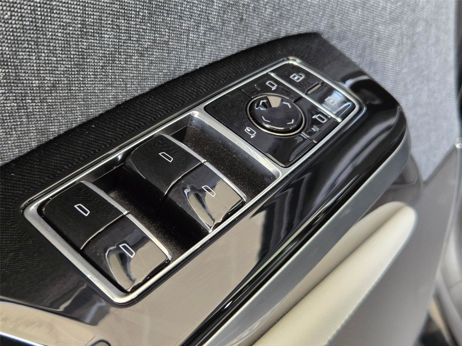 New 2026 Cadillac Escalade ESV Platinum Sport w/ LPO, Floor Liner Package AWD/4WD image 27