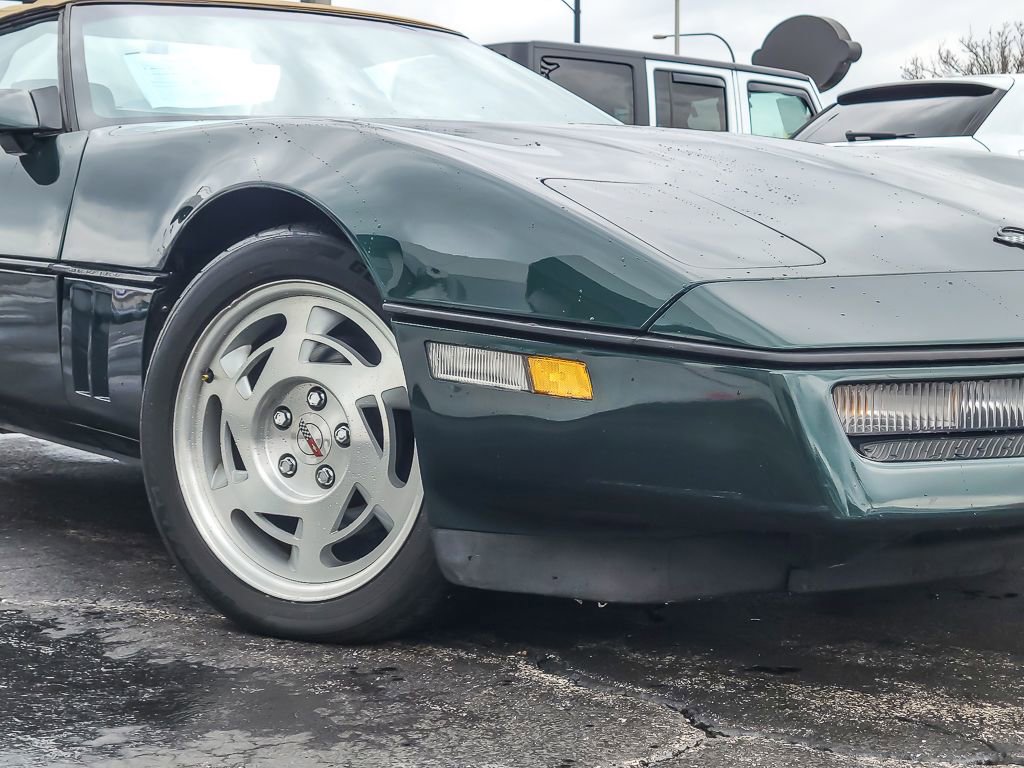 Used 1990 Chevrolet Corvette Convertible image 3