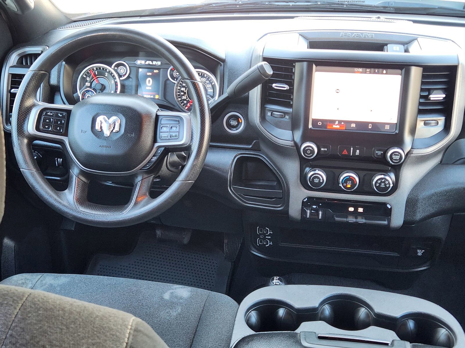 Used 2022 RAM 3500 Tradesman image 31