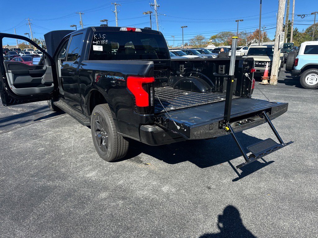 New 2025 Ford F150 Lightning Flash image 40