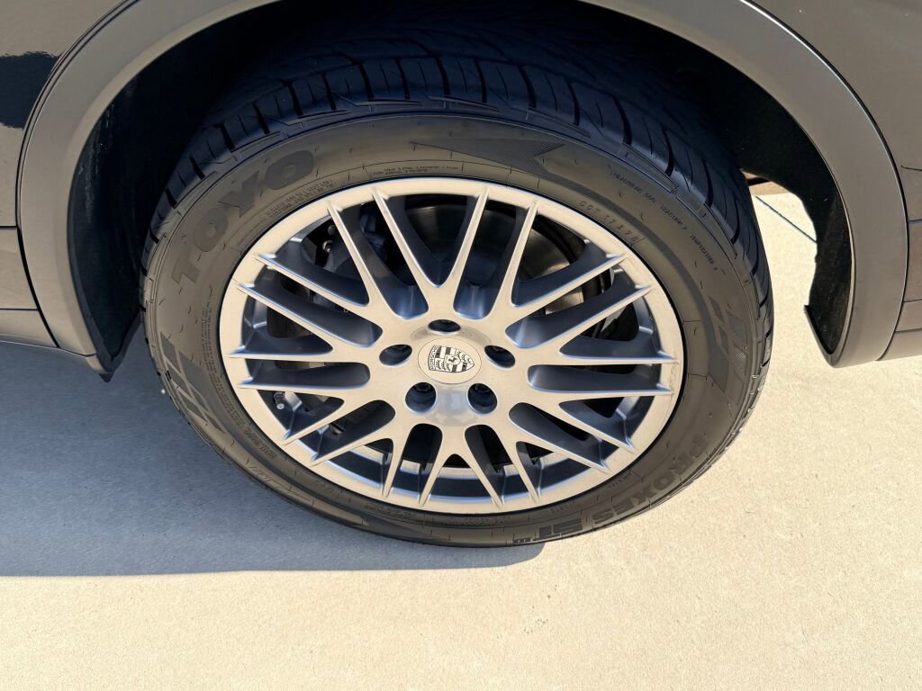 Used 2016 Porsche Cayenne image 9