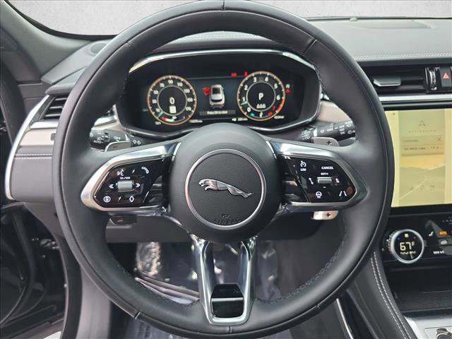 Certified 2025 Jaguar F-PACE R-Dynamic S image 18