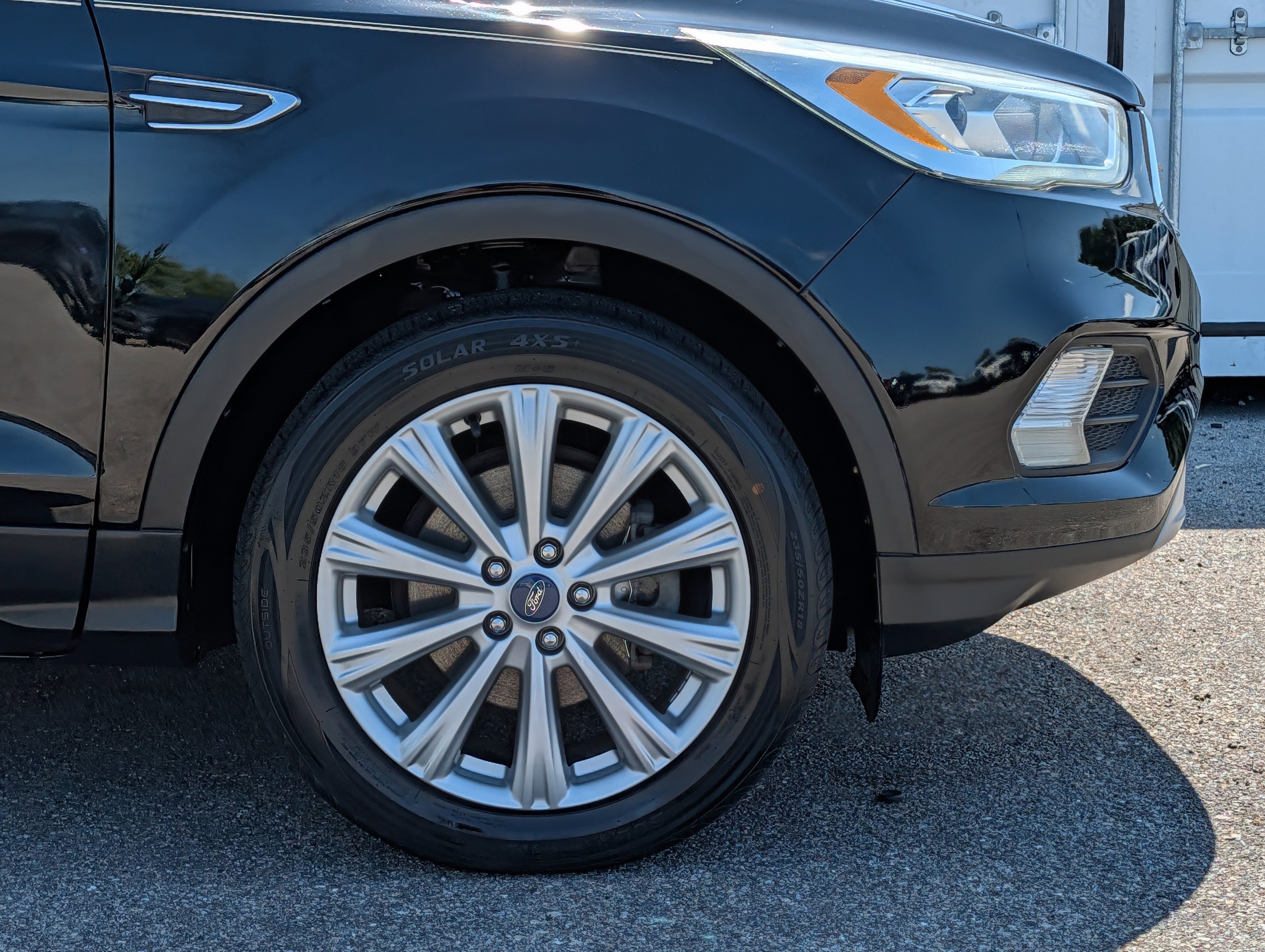 Certified 2017 Ford Escape Titanium FWD image 11
