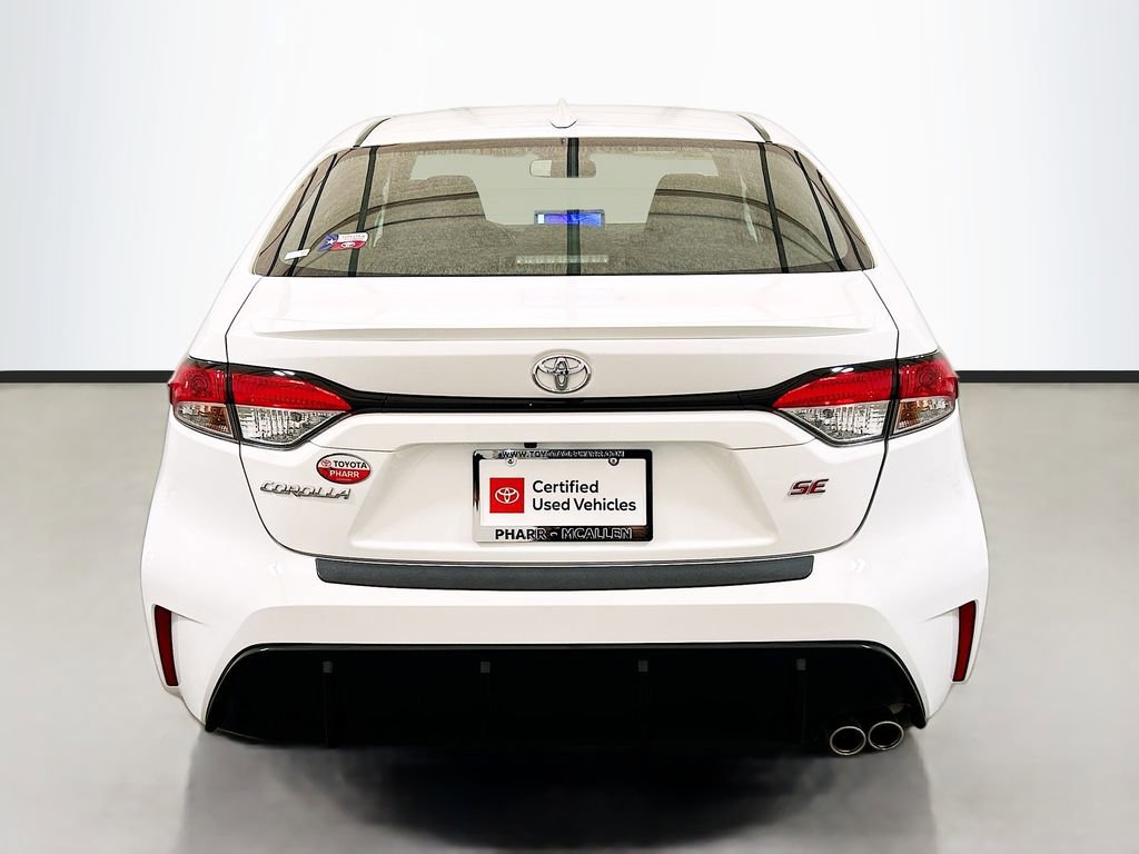 Used 2025 Toyota Corolla SE w/ SE Premium Package FWD image 5