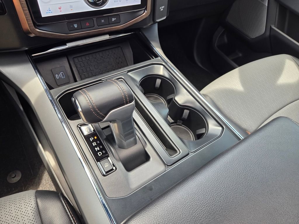 Used 2024 Ford F150 Lightning Lariat AWD/4WD image 29
