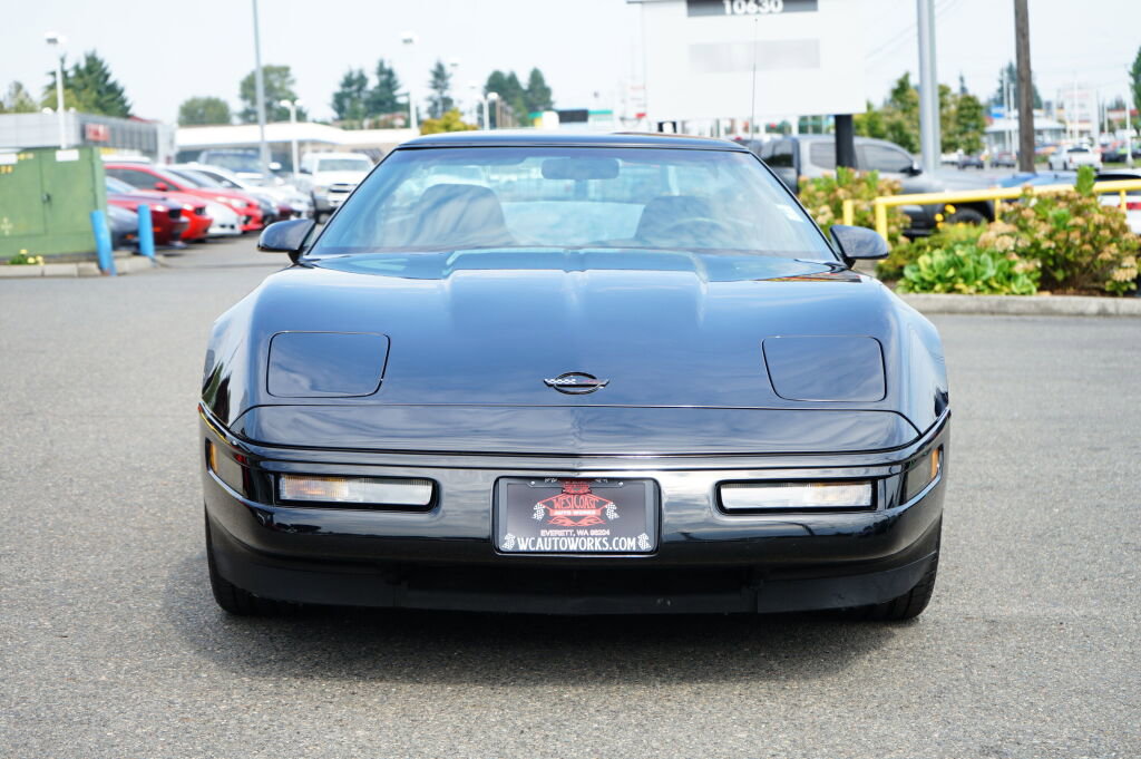 Used 1995 Chevrolet Corvette Coupe image 8