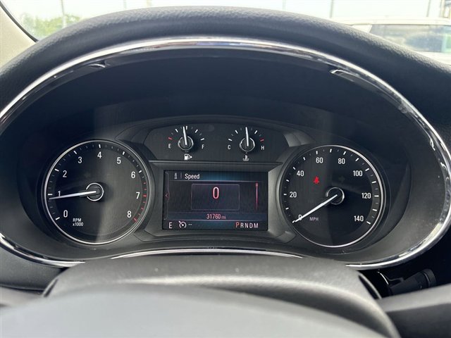 Used 2022 Buick Encore Preferred AWD/4WD image 11
