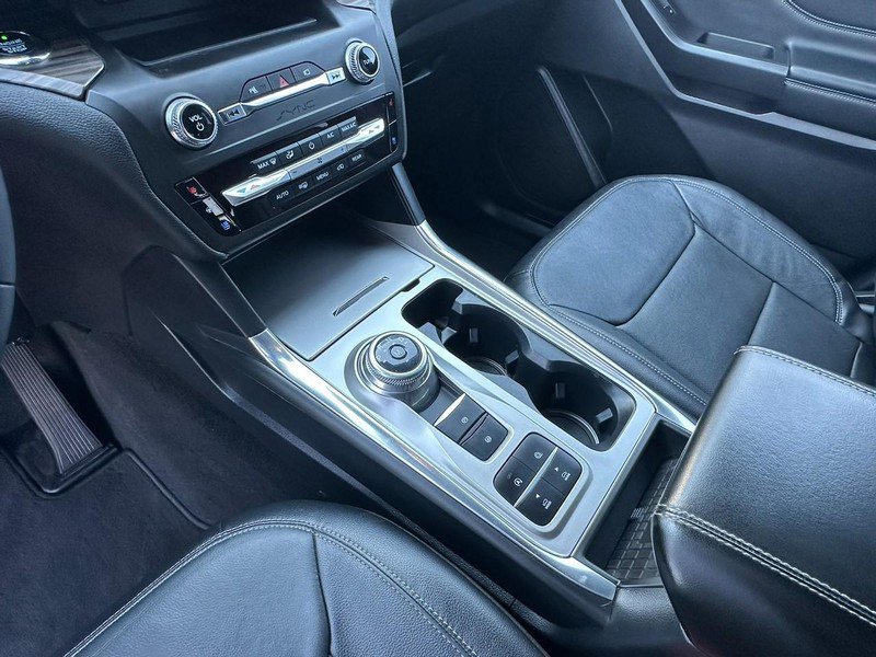 Used 2020 Ford Explorer Limited RWD image 9
