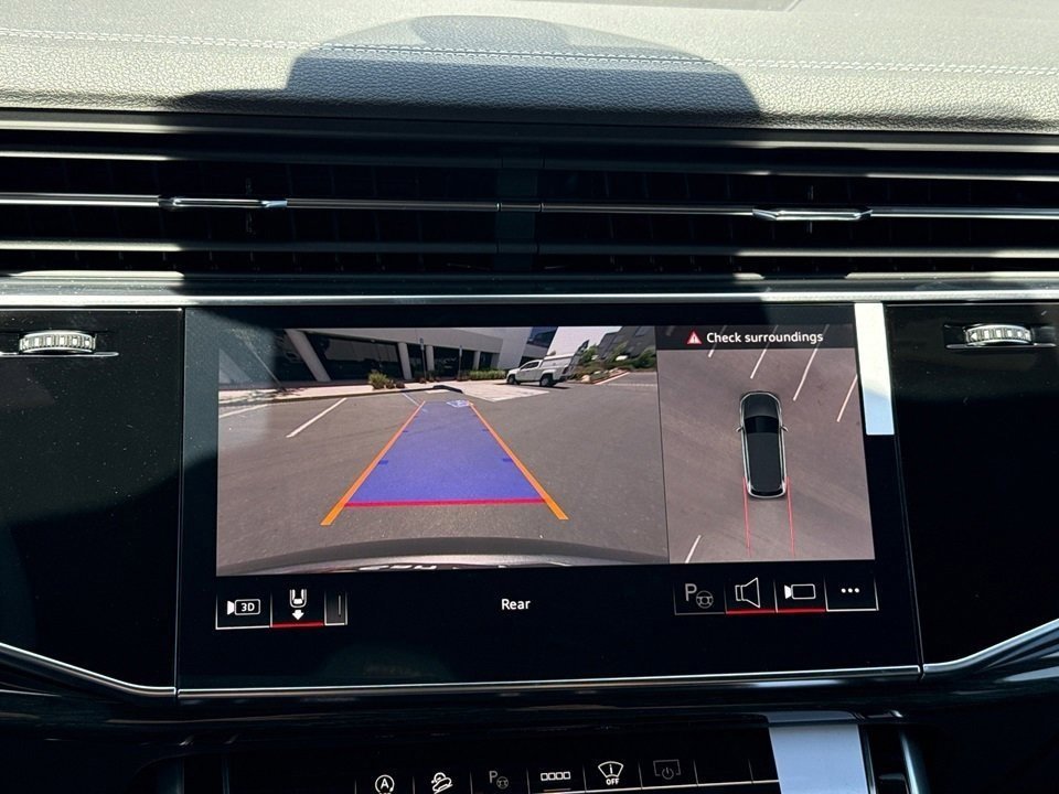 New 2025 Audi Q7 3.0T Prestige image 19