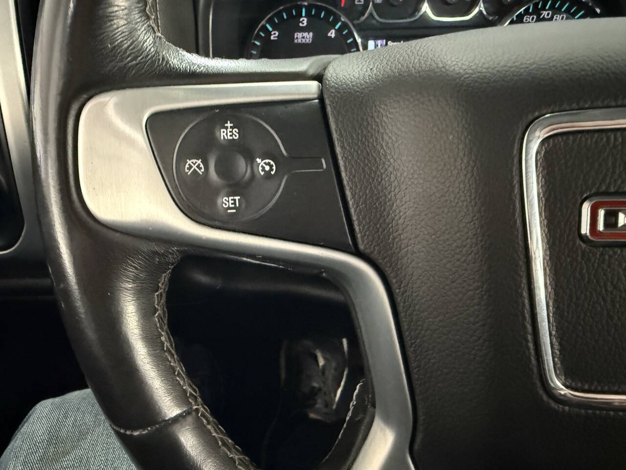 Used 2018 GMC Sierra 1500 SLE w/ SLE Value Package AWD/4WD image 23